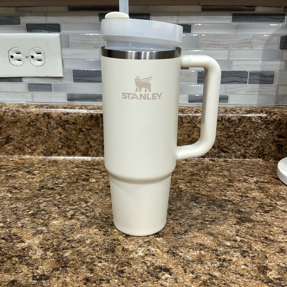 30oz Cream Stanley